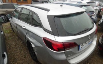 Opel Astra K Sports Tourer 1.6 CDTI 110KM 2019 Opel Astra 2019r, Salonowa, 1.6 CDTI. Uszkodzony lewy bok. VAT 23 1.6, zdjęcie 3