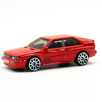 Hot Wheels '87 Audi Quattro czerwone klasyk model kolekcjonerski
