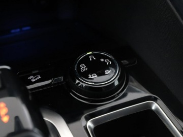 Peugeot 3008 II Crossover 1.2 PureTech 130KM 2019 Peugeot 3008 Crossway automat navi kamera tempomat, zdjęcie 29