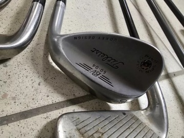 ВОДОНЕПРОНИЦАЕМАЯ СУМКА ДЛЯ ГОЛЬФА TITLEIST + КЛЮСКИ TITLEIST