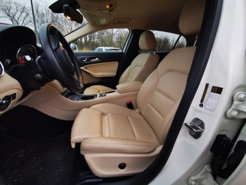 Mercedes GLA I Off-Roader Facelifting 2.0 250 211KM 2018 MERCEDES GLA 250 / 2.0 Benzyna / 211 KM / Automatyczna skrzynia biegów, zdjęcie 27