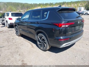 Mitsubishi Outlander III 2024 Mitsubishi Outlander 2024 2.5l 2.5 Benzyna 181KM, zdjęcie 2