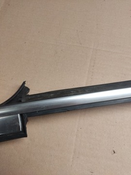 Уплотнитель стекла BMW E93 левый задний правый