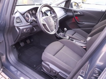 Opel Astra K Sports Tourer 1.6 CDTI 136KM 2016 Opel Astra J Lift 2016r 1.6 diesel 6 biegow Navi Kamera Tempomt, zdjęcie 6