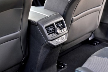 Peugeot 5008 II Crossover Facelifting 1.5 BlueHDi 130KM 2021 ALLURE 7-MIEJSC SKÓRA KAMERA BLIS FULL LED, zdjęcie 16