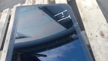 SKLO (OKNO) KAROSERIE LEVÝ PEUGEOT 806 96R KOMBI