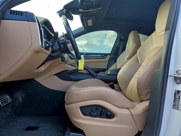 Porsche Cayenne III 2023 Porsche Cayenne Gts Coupe 2023 2.9 Benzyna 453KM, zdjęcie 7