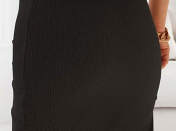Sukienka ołówkowa prążkowana z rozcięciem na ramiączkach dopasowana S/M