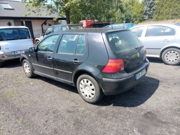 Volkswagen Golf IV Hatchback 1.9 TDI 90KM 2000 Volkswagen Golf 1.9TDI 90km 00r, zdjęcie 3