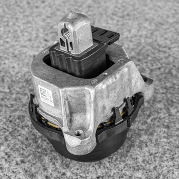 BMW G20 G22 G30 G11 X3 G01 G02 X6 G06 ULOŽENÍ MOTORU LEVÝ 6878247