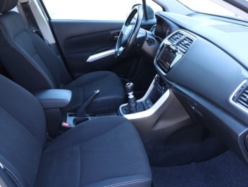 Suzuki SX4 II S-cross Facelifting 1.4 BOOSTERJET 48V SHVS 129KM 2021 Suzuki SX4 S-Cross 1.4 BoosterJet, Salon Polska, zdjęcie 8