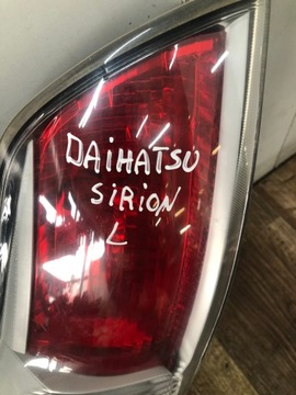 SVĚTLO ZADNÍ LEVÝ DAIHATSU SIRION