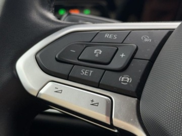 Volkswagen Golf VIII Variant 1.5 TSI 130KM 2023 Volkswagen Golf 1.5 TSI 130KM EVO Life, Serwis ASO, Gwarancja, MALY PRZEBI, zdjęcie 17