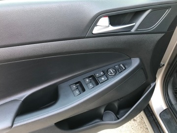 Hyundai Tucson III SUV Facelifting 1.6 T-GDi 177KM 2018 HYUNDAI TUCSON 1.6 T-GDI AUTOMAT TYLKO 75 TYS KM 1 WŁAŚCICIEL SUPER STAN, zdjęcie 9