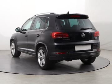 Volkswagen Tiguan I SUV Facelifting 2.0 TDI CR DPF BlueMotion 140KM 2015 VW Tiguan 2.0 TDI, Salon Polska, Serwis ASO, 4X4, zdjęcie 3