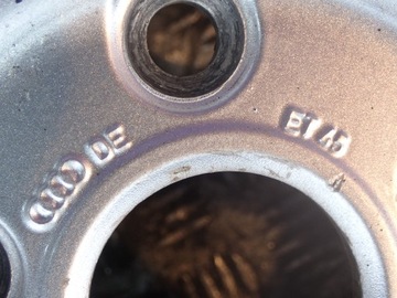 AUDI A4 B5 KOLO DOJEZDOVÉ REZERVY 8D0601025M 195/65 R15 6J 5X112 ET45