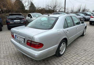 Mercedes Klasa E W210 2000 Mercedes-Benz Klasa E 2,2 CDI 143 KM Automat Z..., zdjęcie 2