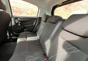 Peugeot 208 I Hatchback 3d 1.2 VTI 82KM 2013 Peugeot 208 Czujniki Parkowania Climatronic Alu Gwarancja w cenie Warszaw, zdjęcie 14