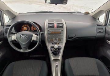 Toyota Auris I Hatchback 1.4 i 16V VVT-i 97KM 2007 Toyota Auris Toyota Auris 1.4 VVT-i 1.4 Benzyna 97KM, zdjęcie 31