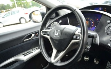 Honda Civic VIII Hatchback 5d 1.4 i 83KM 2006 Honda Civic BEZWYPADKOWE - Niski przebieg - po oplatach gotowa do rejestra, zdjęcie 28