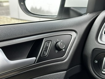 Volkswagen Golf VII Variant Facelifting 1.6 TDI-CR DPF BMT 115KM 2017 Volkswagen Golf Grzane fotele, Navi, Climatronic!, zdjęcie 23