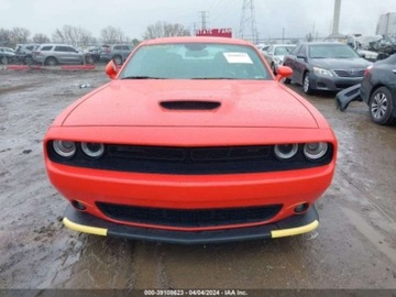 Dodge Challenger III 2022 Dodge Challenger 2022r, GT AWD, 3.6L 3.6 Benzyna 305KM, zdjęcie 1