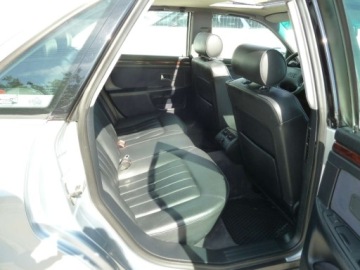 Audi A8 D2 Sedan 3.7 230KM 1996 Audi A8 AUTOMATSKORYKLIMATYZACJAXENONY 3.7 Benzyna 230KM, zdjęcie 13