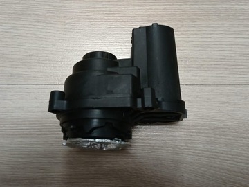MERCEDES W205 W213 W222 W253 SILNICZEK SKŁADANIA PRAWEGO LUSTERKA OE