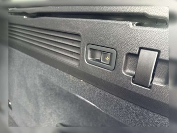 Volkswagen Arteon Fastback Facelifting 2.0 TDI 200KM 2023 Volkswagen Arteon Shooting Brake TDI 4Motion 200KM R-Line Webasto Panora, zdjęcie 26