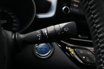 Toyota C-HR I Crossover Facelifting 2.0 Hybrid Dynamic Force 184KM 2020 Toyota C-HR 2.0 Hybrid, Salon Polska, zdjęcie 21