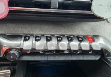 Peugeot 5008 II Crossover 2.0 BlueHDI 180KM 2020 Peugeot 5008 GT Line7 osobowySalon PLPanoramaMasazePo serwisieGwarancja 12, zdjęcie 13