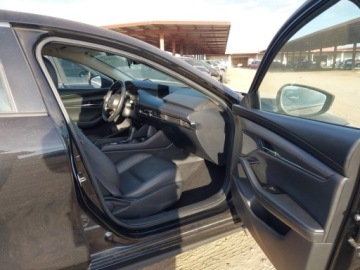 Mazda 3 IV 2024 Mazda 3 2024 MAZDA MAZDA3 2.5 S PREFERRED 2.5 Benzyna 191KM, zdjęcie 8