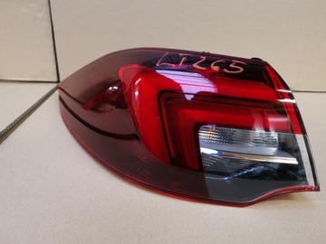 Opel Insignia B lampa tył lewa strona w błoynik