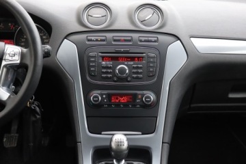 Ford Mondeo IV Kombi 1.6 Duratorq TDCi 115KM 2012 Ford Mondeo 1.6 TDCi, Salon Polska, Klima, zdjęcie 11
