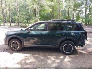 Nissan Pathfinder III 2023 Nissan Pathfinder Rock Creek 2023 3.5l 3.5 Benzyna 295KM, zdjęcie 2