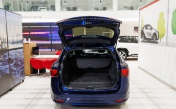 Toyota Avensis III Wagon Facelifting 2015 1.8 Valvematic 147KM 2016 Toyota Avensis 1.8 Premium 1.8 Benzyna 147KM, zdjęcie 15