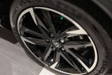 Toyota C-HR I Crossover Facelifting 1.8 Hybrid 122KM 2023 Toyota C-HR 1.8 Hybrid GPF GR Sport 1.8 Hybryda 122KM, zdjęcie 31