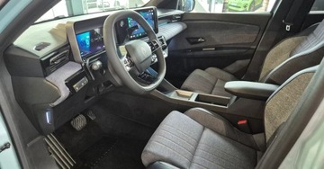 Renault 2025 Renault 4 techno 150 KM comfort range od reki Elektryczny 150KM, zdjęcie 15