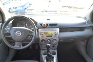 Mazda 2 I 1.4 16V MZI 80KM 2003 Mazda 2 BEMOWO 1.4 Benzyna, 2003 rok produkcji KOMIS TYSIAK, zdjęcie 5