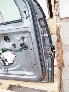 GOLF V 5-СТВОРЧАТАЯ ДВЕРЬ, ЛЕВАЯ ПЕРЕДНЯЯ, БЕЗ Ржавчины