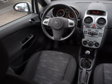 Opel Corsa D Hatchback 1.4 Twinport ECOTEC 100KM 2011 Opel Corsa 1.4, Klima, Tempomat, zdjęcie 6