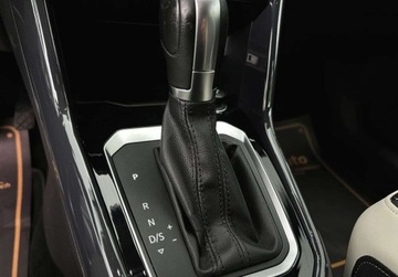 Volkswagen T-Roc I SUV 1.5 TSI ACT 150KM 2019 Volkswagen T-Roc 1.5 TSI 150 KM bezwypadkowy DSG VIRTUAL FULL LED kam, zdjęcie 30