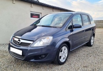 Opel Zafira B 1.8 ECOTEC 140KM 2007 Opel Zafira SLICZNA 1.8 Benzyna BOGATA WERSJA Oryginal WYJATKOWA Zadbana 2, zdjęcie 2