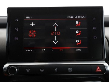 Citroen C4 Cactus Crossover Facelifting 1.2 PureTech 110KM 2018 Citroen C4 Cactus panorama navi PDC tempomat, zdjęcie 25