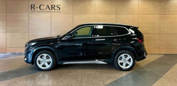BMW X1 U11 Crossover 1.5 18i 136KM 2023 BMW X1 Salon Polska ASO R CARS Warszawa 1.5 Benzyna 136KM, zdjęcie 4
