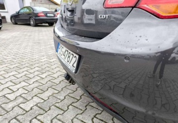 Opel Astra J Hatchback 5d 1.7 CDTI ECOTEC 110KM 2010 Opel Astra Opel Astra 1.7 CDTI Cosmo 1.7 Diesel 110KM, zdjęcie 15