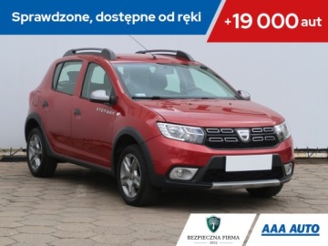 Dacia Logan II Sedan Facelifting 0.9 TCe 90KM 2017 Dacia Sandero 0.9 TCe, Salon Polska, Klima