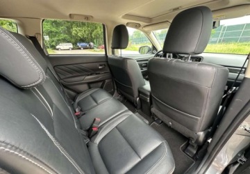 Mitsubishi Outlander III SUV PHEV Facelifting 2017 2.0 203KM 2018 Mitsubishi Outlander Mitsubishi Outlander Intense 2.0 Hybryda Plug-in, zdjęcie 34