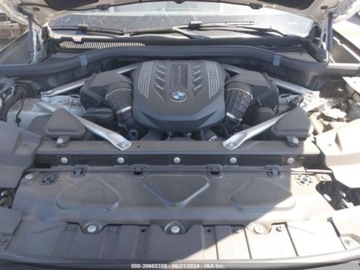 BMW X5 G05 2022 BMW X5 M50I 2022 4.4l 4.4 Benzyna 523KM, zdjęcie 8