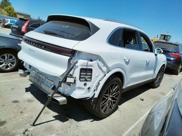 Porsche Cayenne III 2024 Porsche Cayenne 2024 3.0l, zdjęcie 3